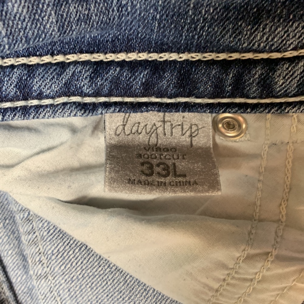 Jeans - Picture 8 of 8